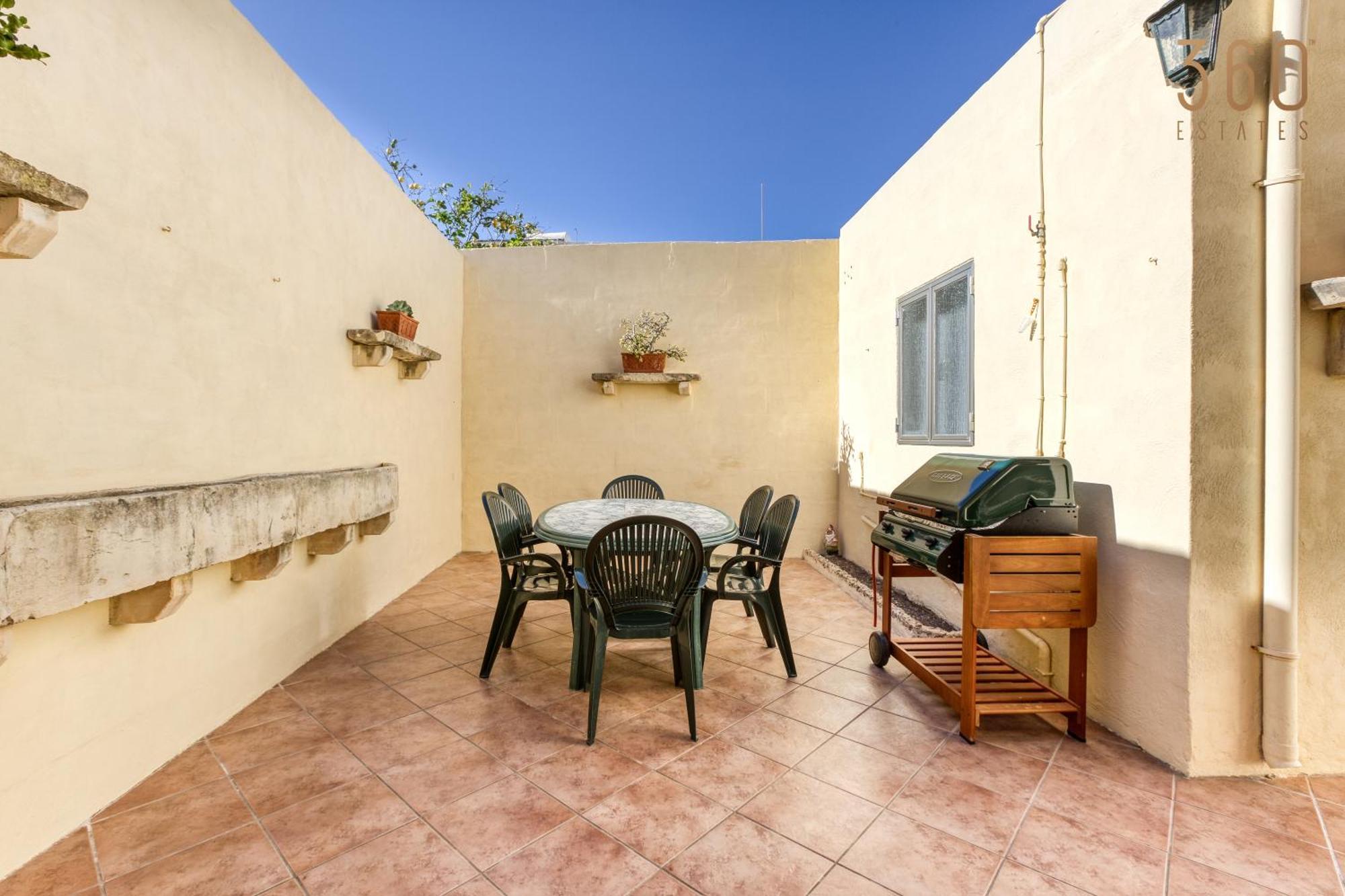 A Lovely 3Br Maisonette In Lovely Town Of Rabat By 360 Estates ภายนอก รูปภาพ